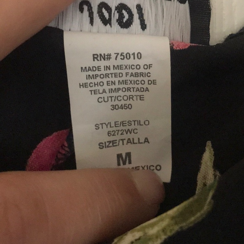 Spaghetti strap dress, juniors size Medium - Picture 4 of 5